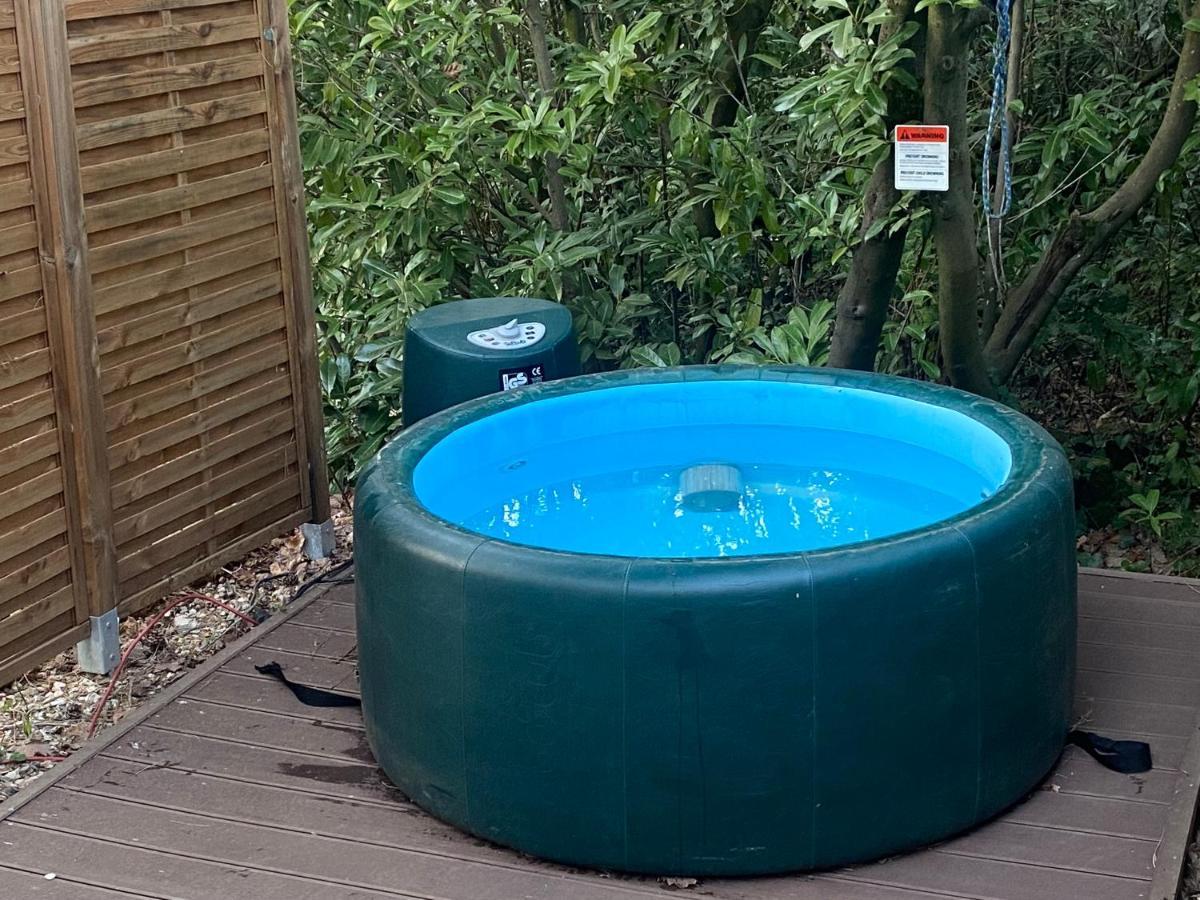 Studio Calme Proche Paris Avec Terrasse Privative Et Jacuzzi En Option Palaiseau Exterior photo