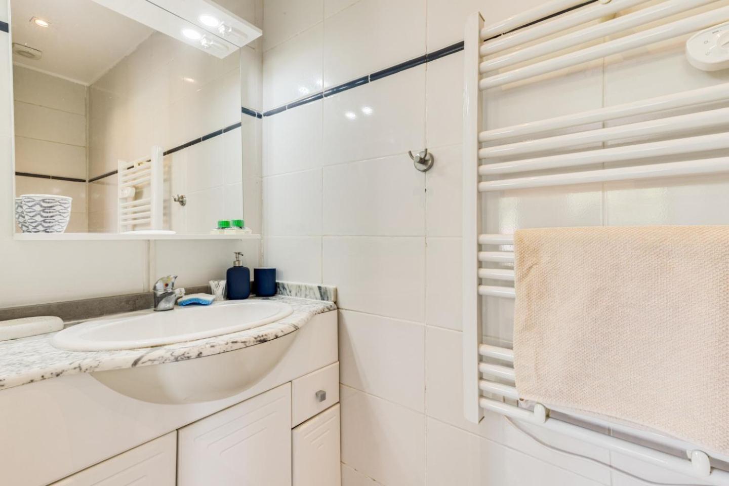 Studio Calme Proche Paris Avec Terrasse Privative Et Jacuzzi En Option Palaiseau Exterior photo
